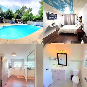Cozy And Quiet House With Swimming Pool Homestay
